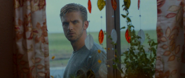 / The Guest (2014/RUS/ENG) HDRip
